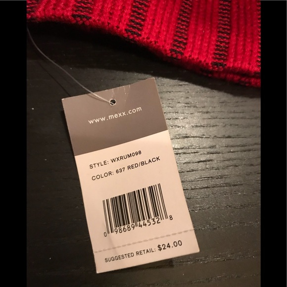 Red Hat & Gloves Set - Picture 2 of 2